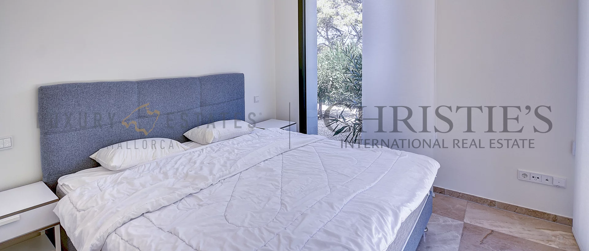 moderna villa con vistas al mar en port andratx 18