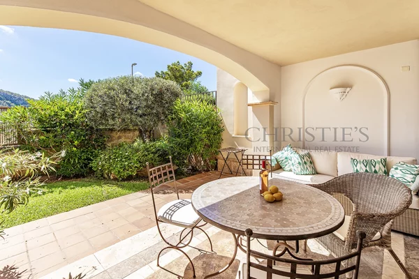 apartamento en port andratx con jardín privado en una exclusiva urbanización 1