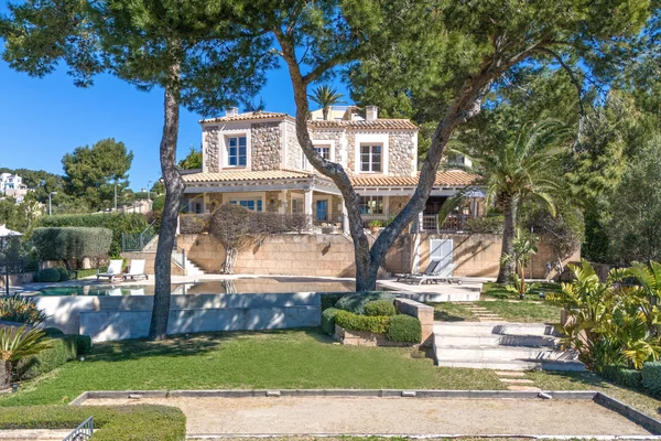 christies_antratx_bali_ (9)