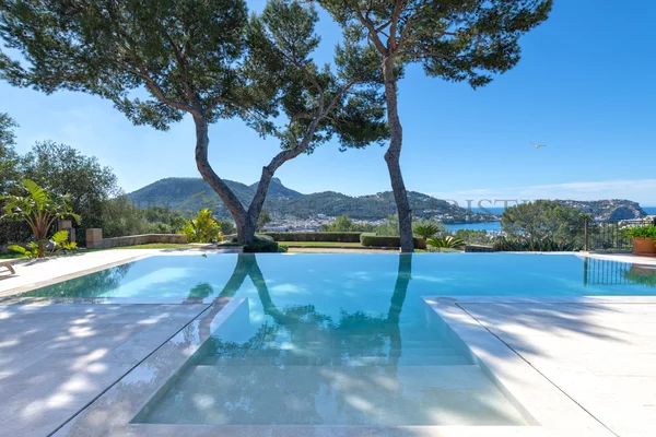 christies_antratx_bali_ (5)