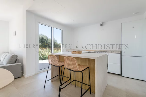 christies_sa rapita_ 1_ (5)