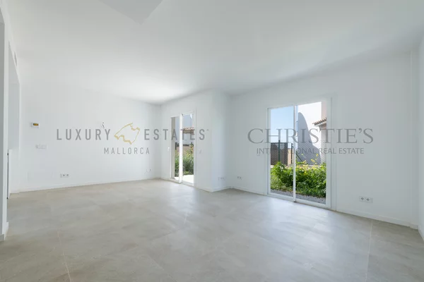 chalet moderno en sa rapita con vistas lejanas al mar 3