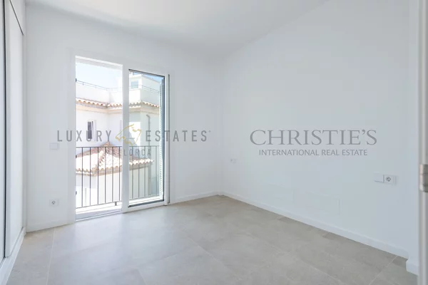 chalet moderno en sa rapita con vistas lejanas al mar 5