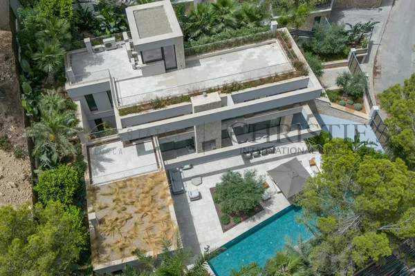 villa de nueva construcción de estilo mediterráneo moderno en puerto de andratx 25