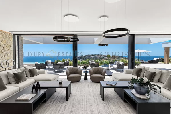 moderna villa de nueva construcción en port andratx con impresionantes vistas al mar y gran piscina infinita