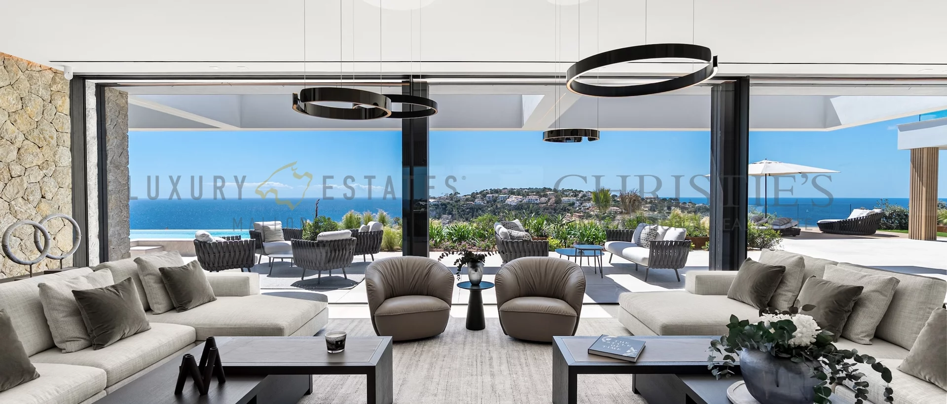 moderne neubauvilla in port andratx mit beeindruckendem blick aufs meer und großem infinity pool