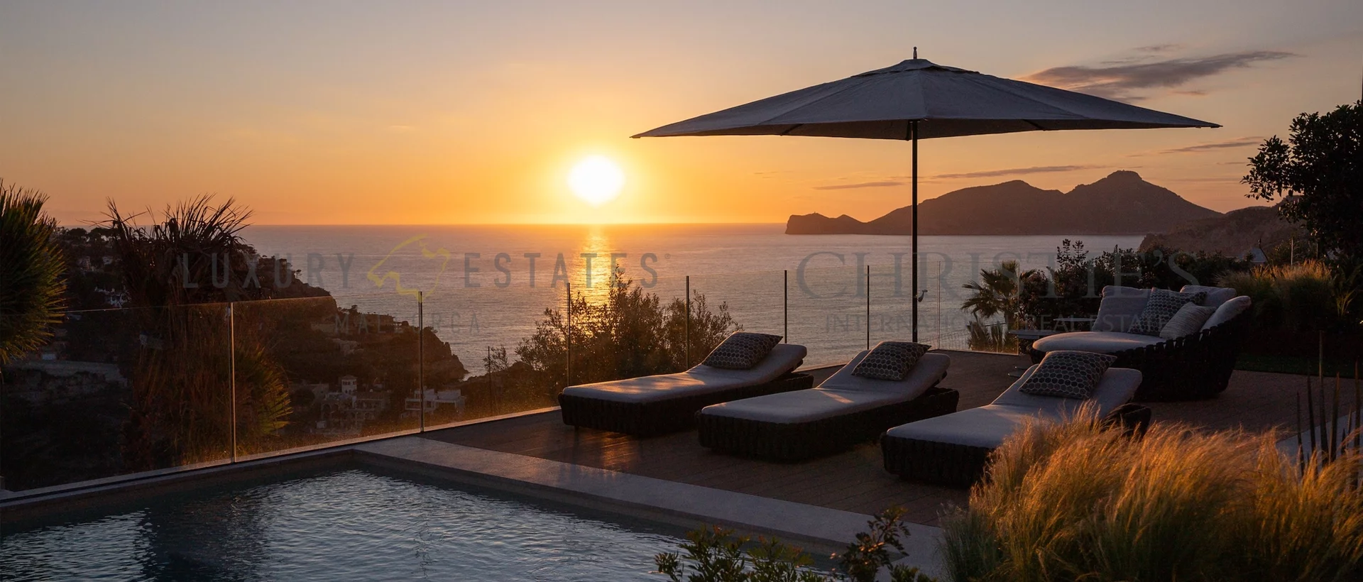 moderne neubauvilla in port andratx mit beeindruckendem blick aufs meer und großem infinity pool