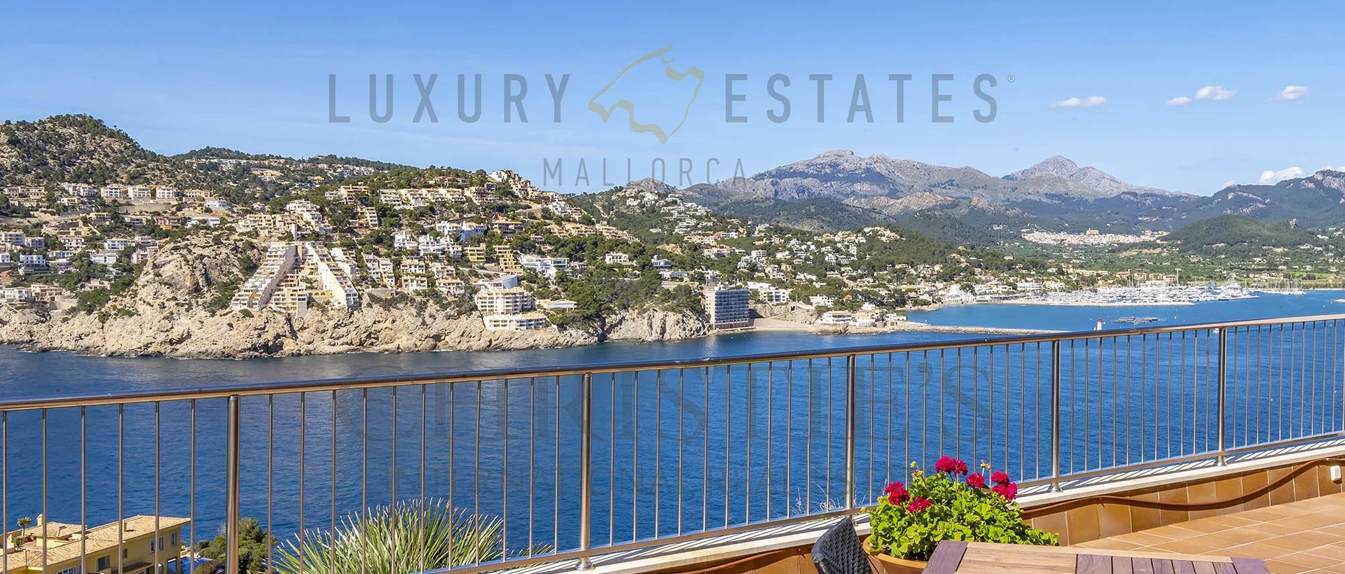 erdgeschoss apartment mit terrasse und hafenblick in puerto de andratx2