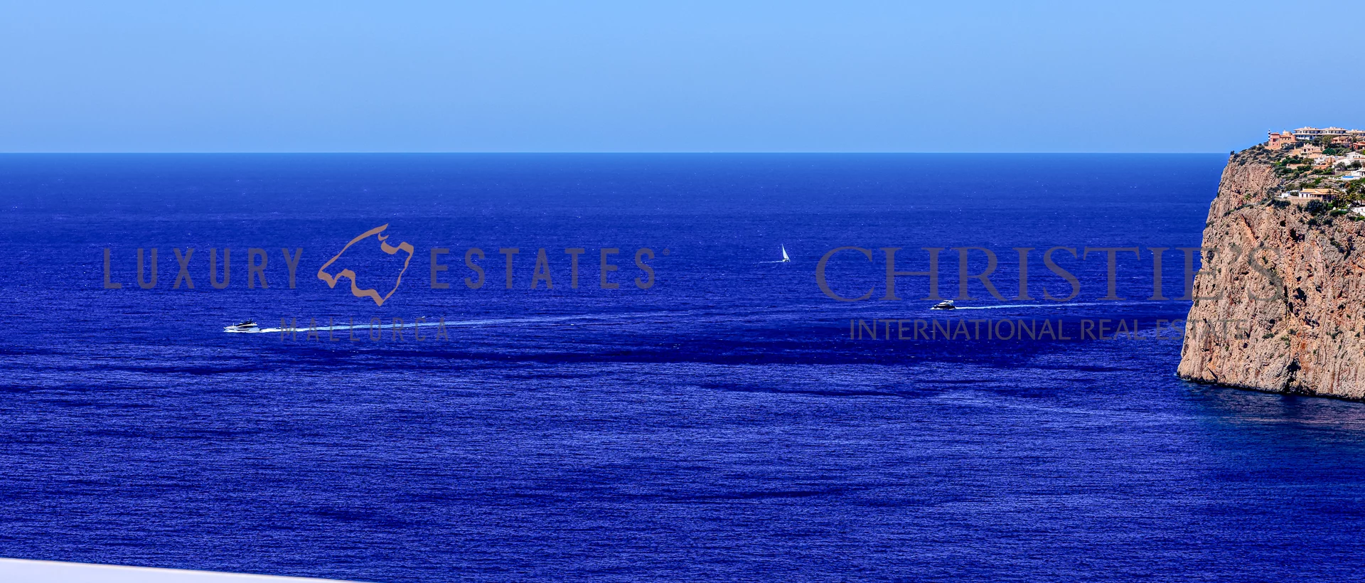 moderna villa de lujo de nueva construcción en port andratx con vistas al mar 12