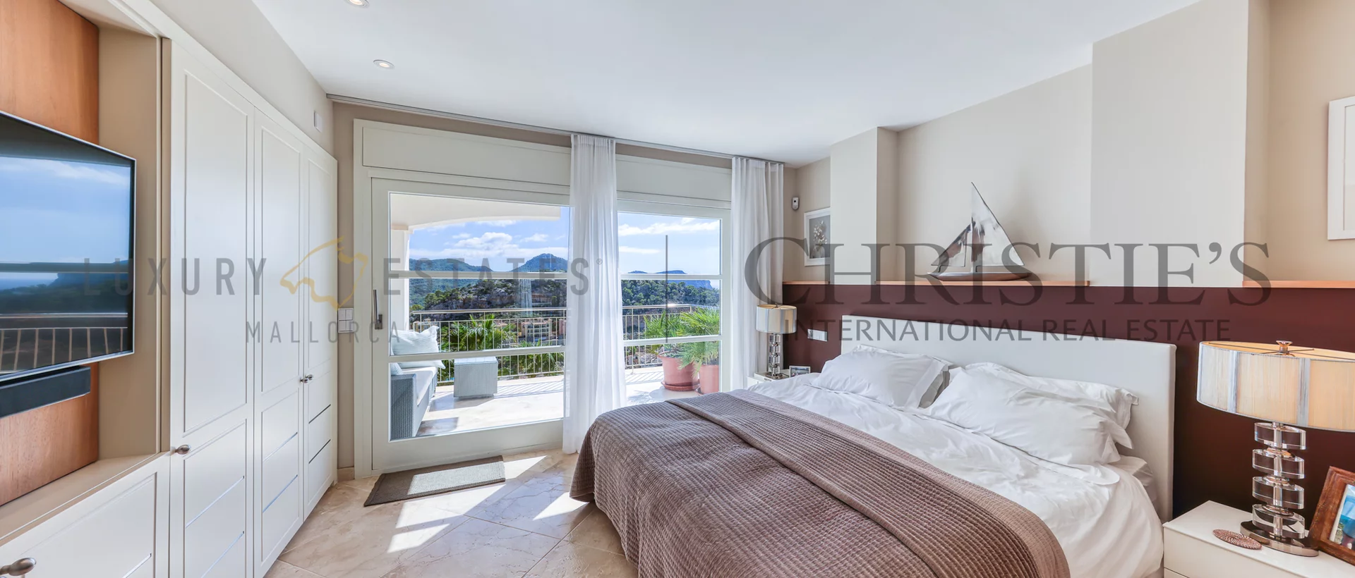 sea view flat in luxury apartment complex nido de aguilas in port andratx 11