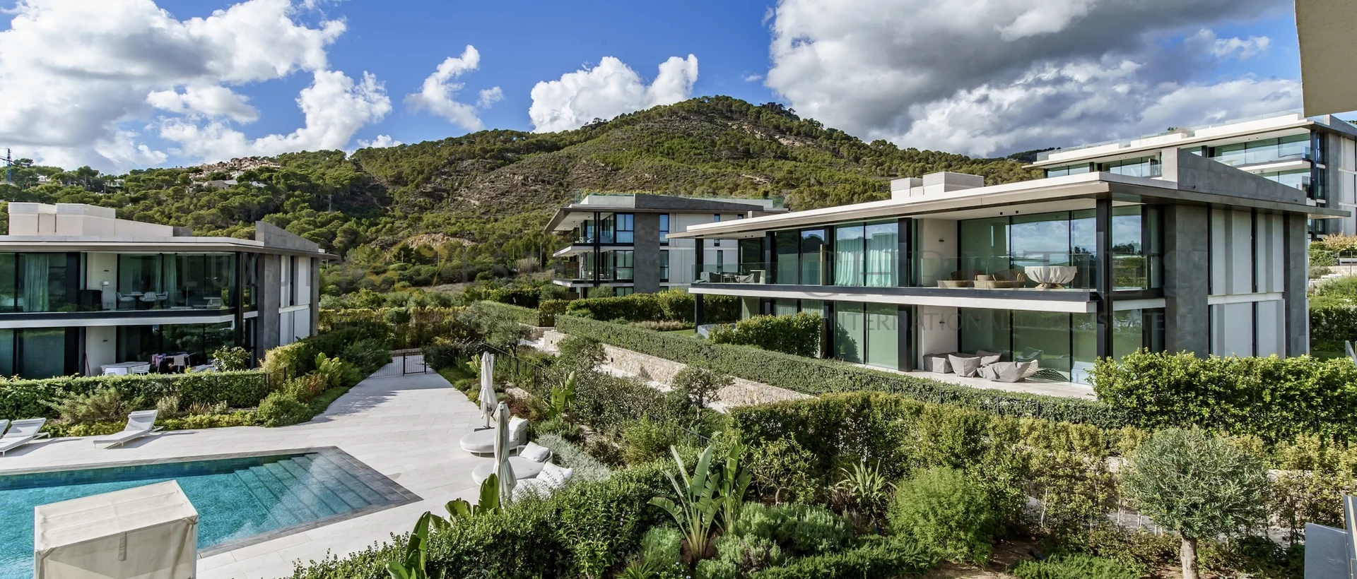 elegante wohnung in paguera mit grosser terrasse in luxus anlage 21