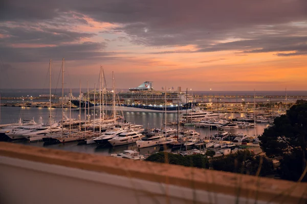 atico renovado con azotea en el paseo maritimo 3