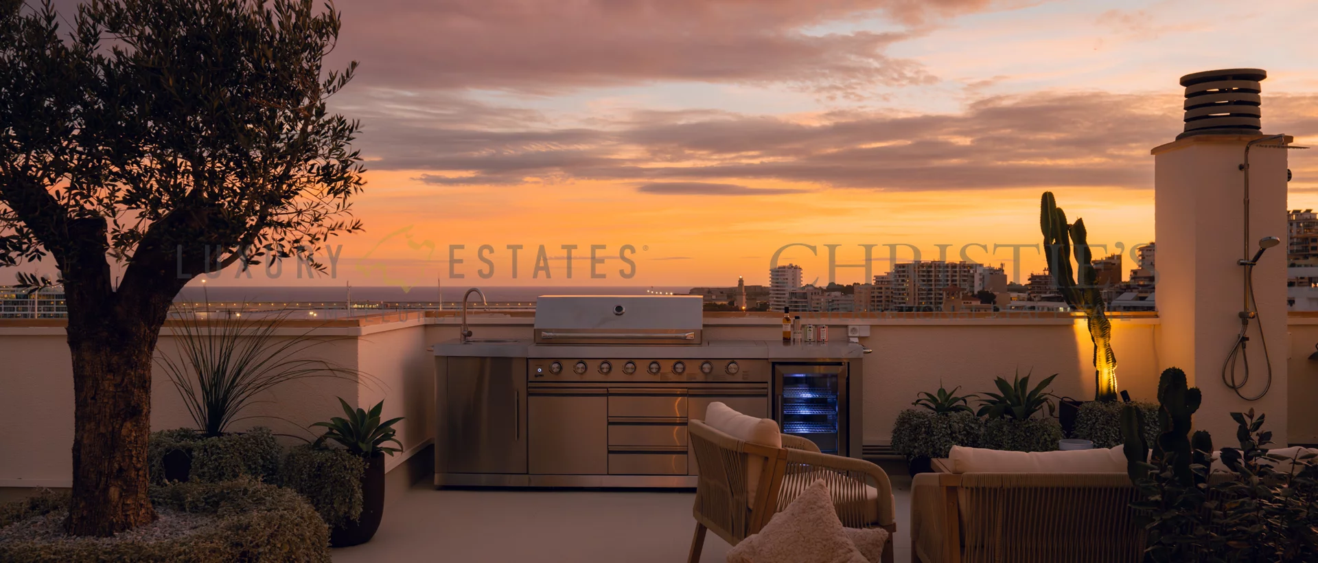 atico renovado con azotea en el paseo maritimo 17