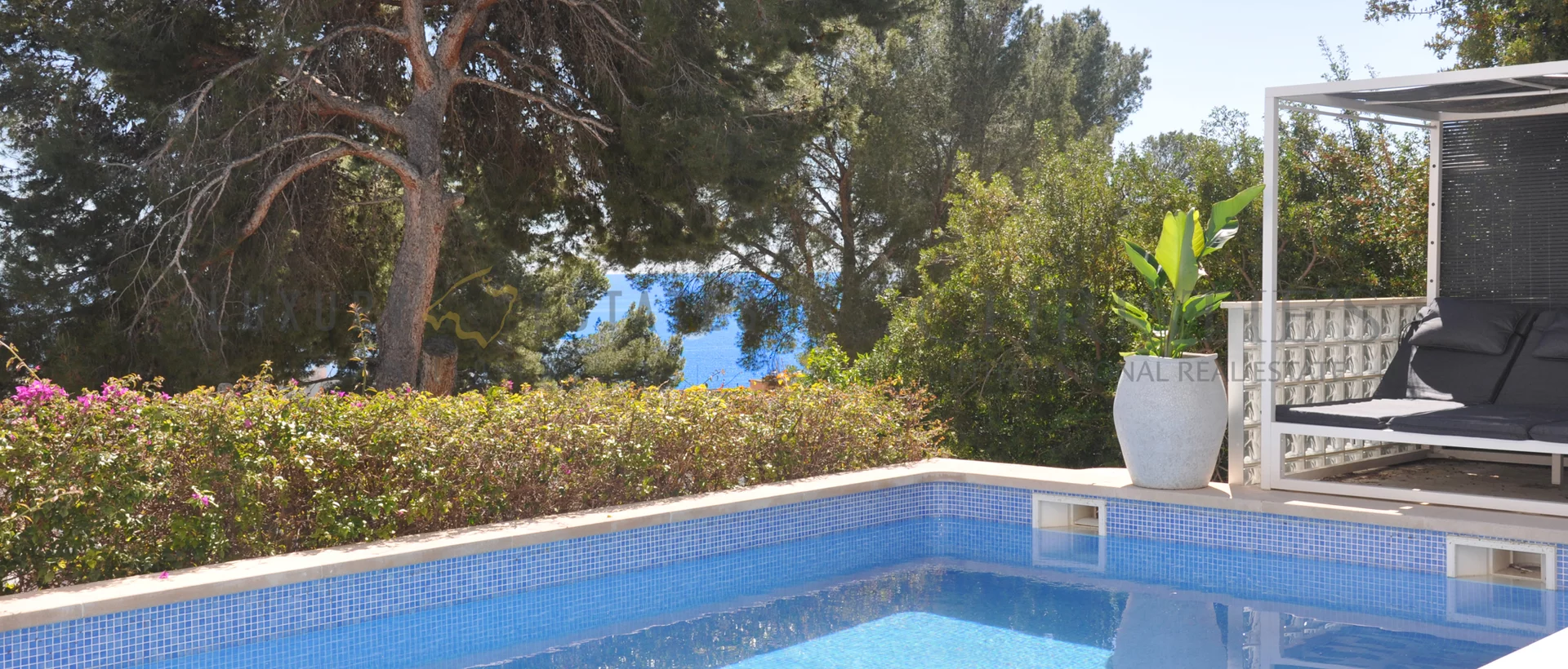 modern villa san agustin 3