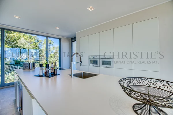 modern contemporary villa in palmanova mallorca 18