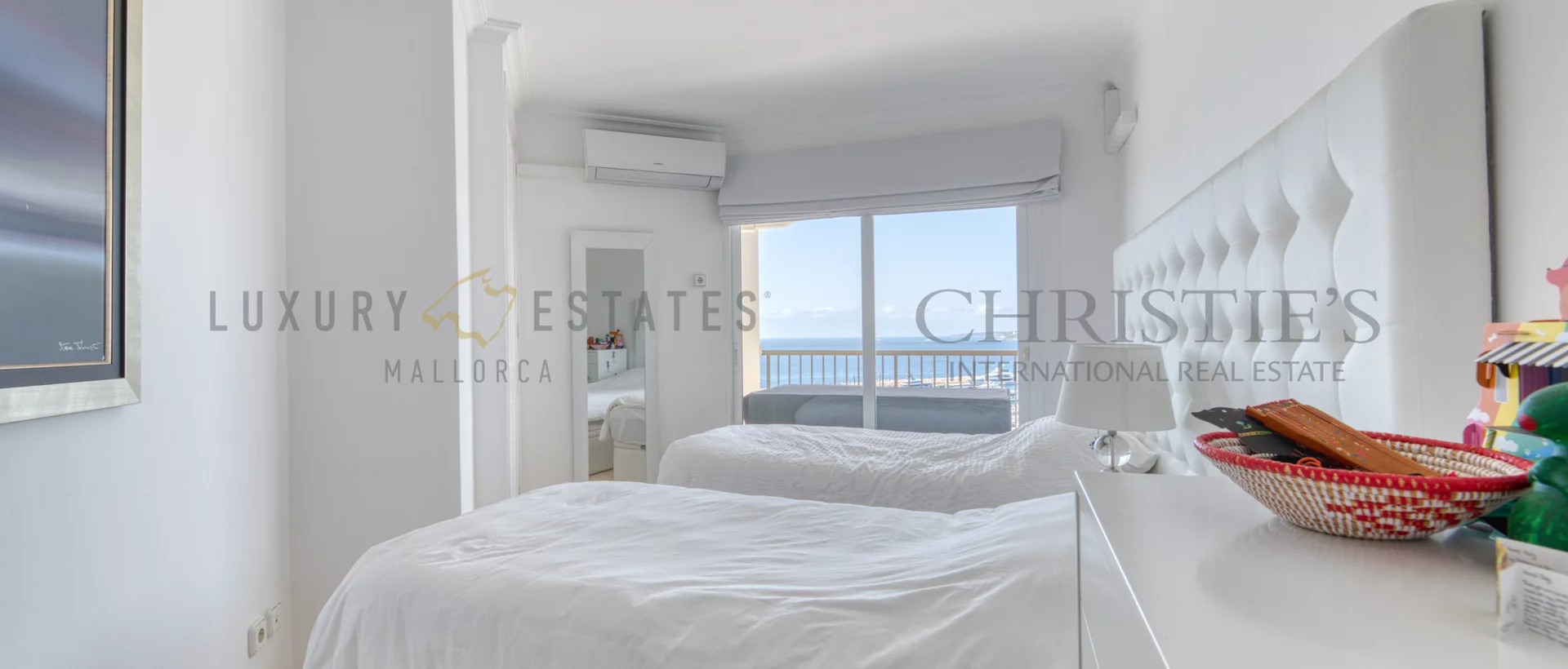 exclusivo piso en puerto portals con vistas al mar y al puerto 10