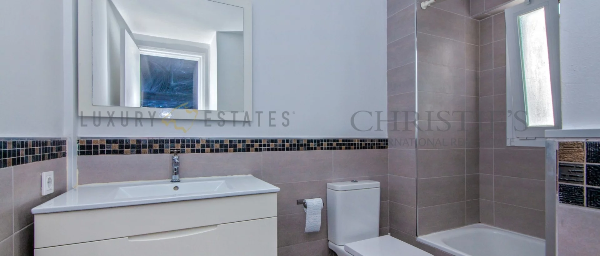 atractivo piso en puerto portals al lado del puerto 10