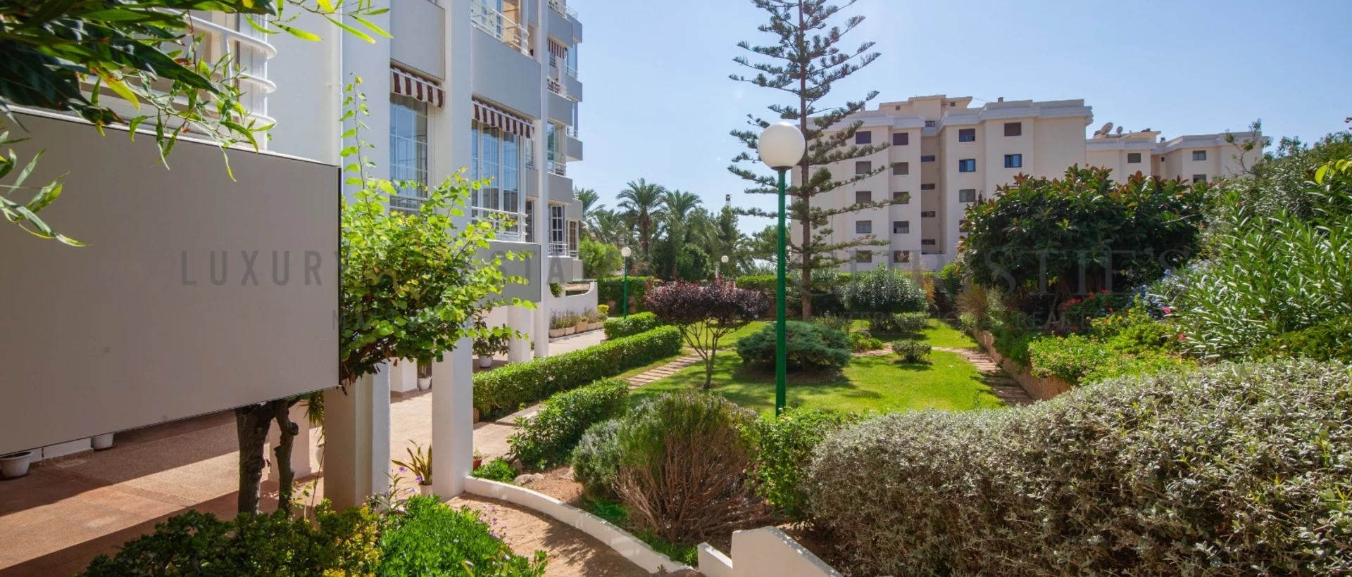 atractivo piso en puerto portals al lado del puerto 14