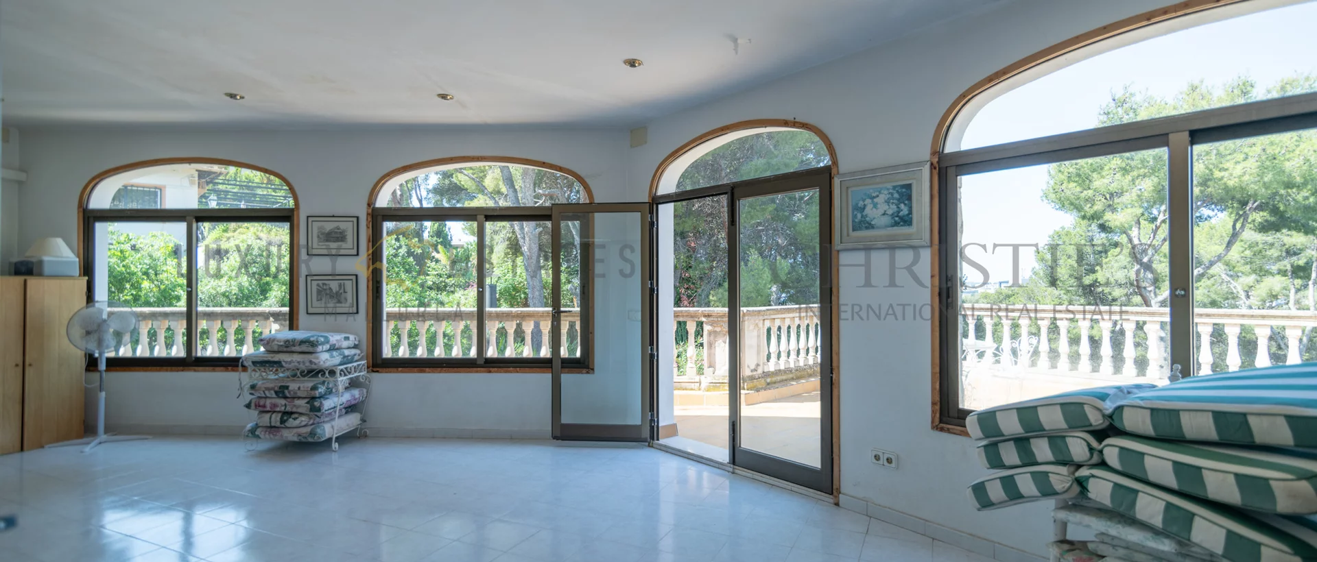 villa mit anlagegrundstück in puerto portals  25