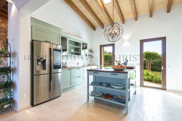 finca de vinos porreres mallorca 9