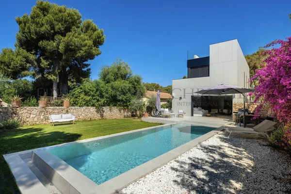 lujosa villa con vistas al mar en portals nous 3