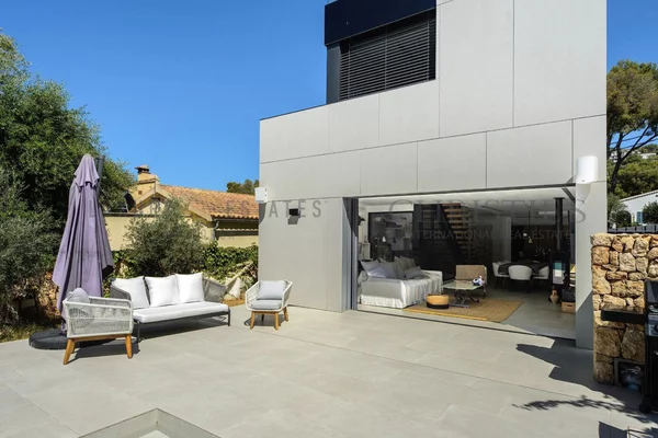 lujosa villa con vistas al mar en portals nous 4