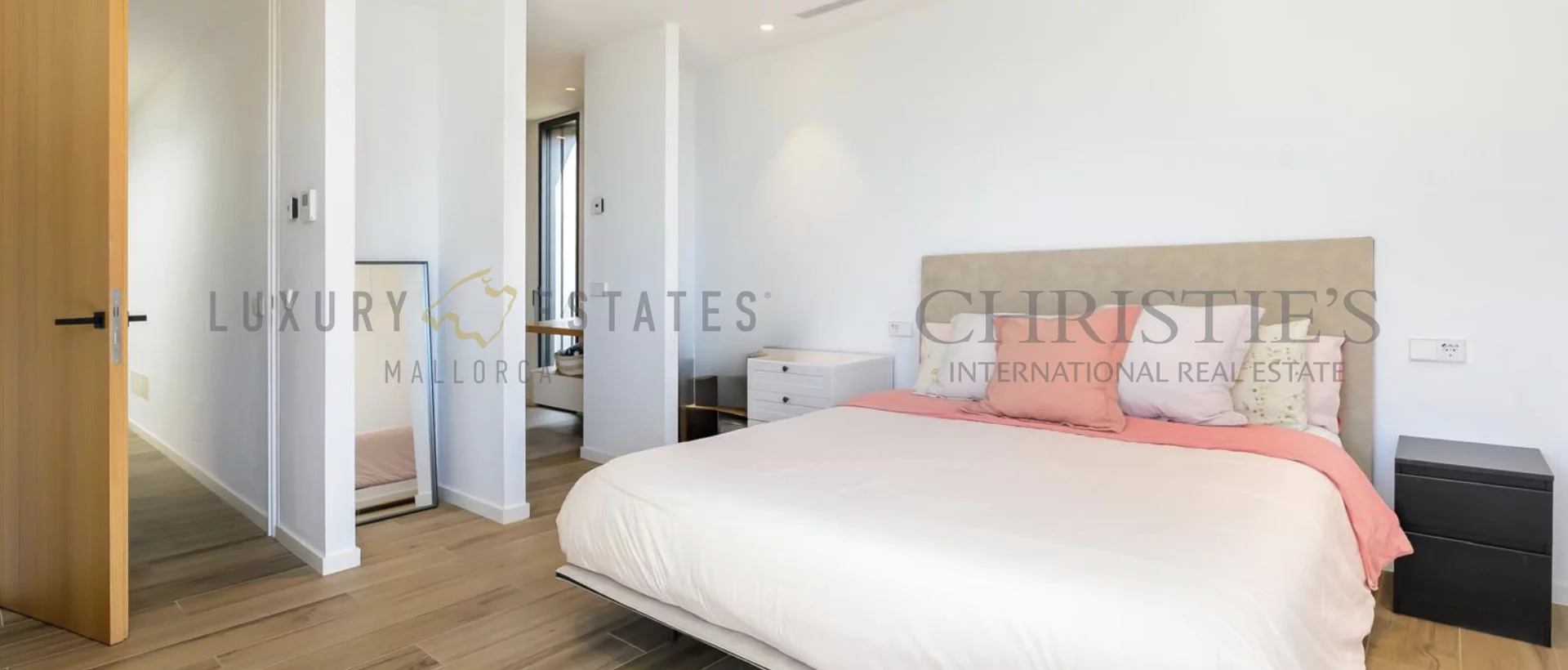 luxuriöse villa mit meerblick in portals nous 19