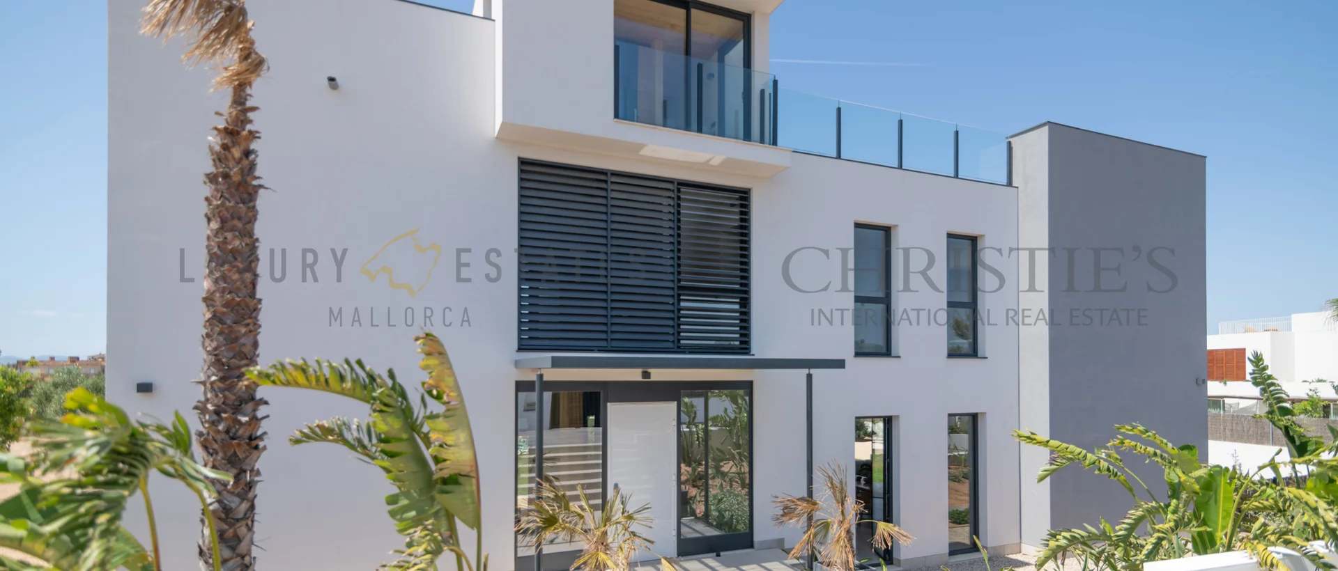 luxury modern villa with eco design, panoramic views and a pool_4
