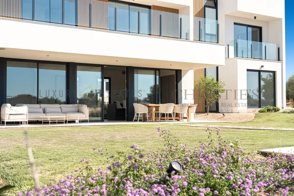 moderna villa de lujo en son gual, construida con madera de forma sostenible 6