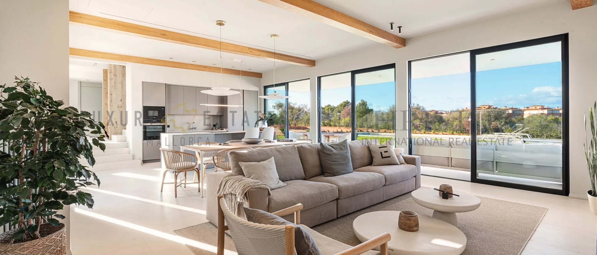 moderna villa de lujo con construcción sostenible de madera en venta en son gual 5