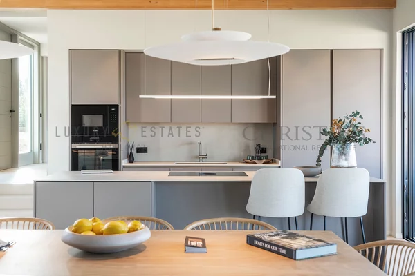 moderna villa de lujo en son gual, construida con madera de forma sostenible 10