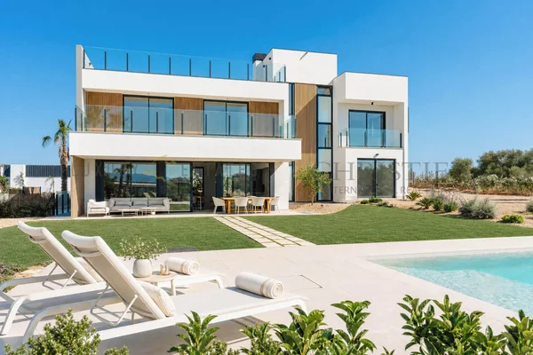 moderna villa de lujo en son gual, construida con madera de forma sostenible 2