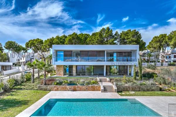 villa moderna de nueva construcción sol de mallorca  2