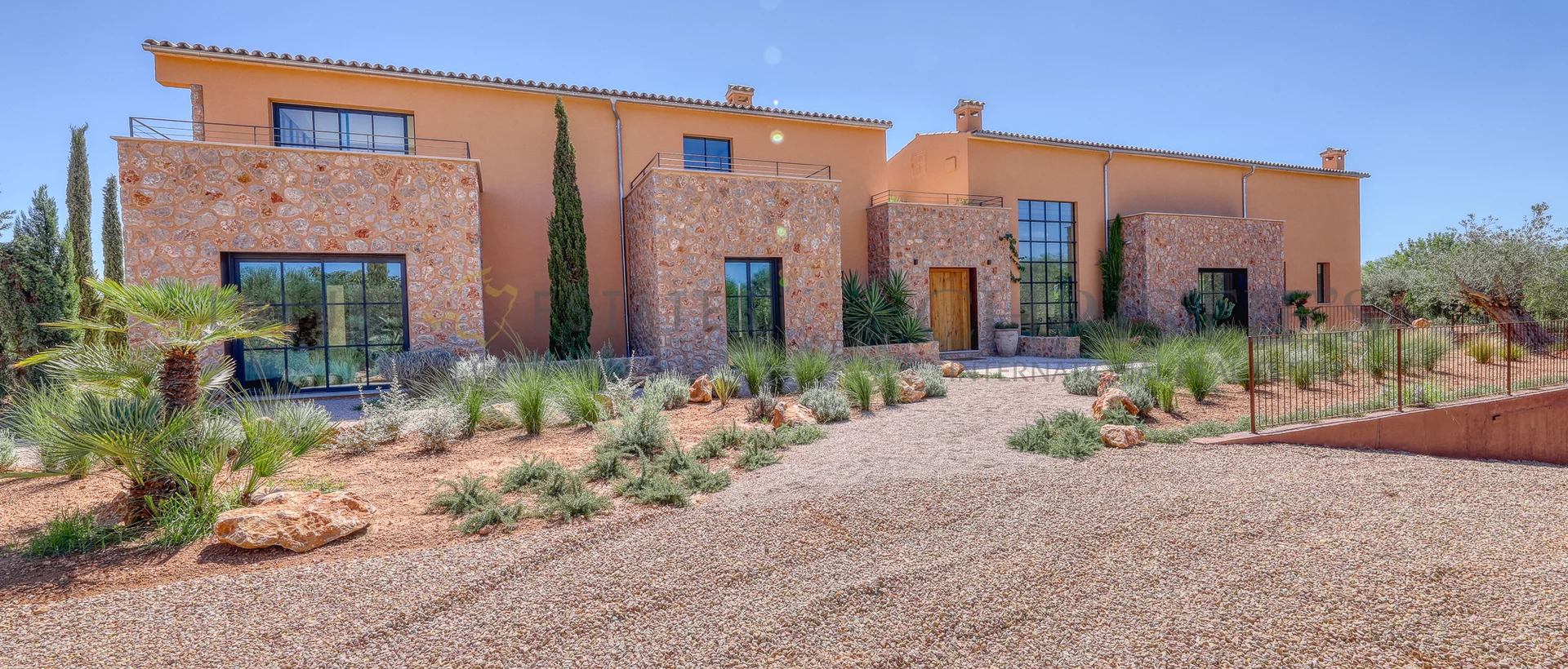 newly built finca santa maría del cami 01