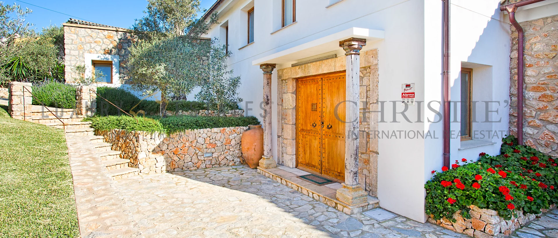 villa mit panoramablick über calviá im suedwesten mallorcas 31