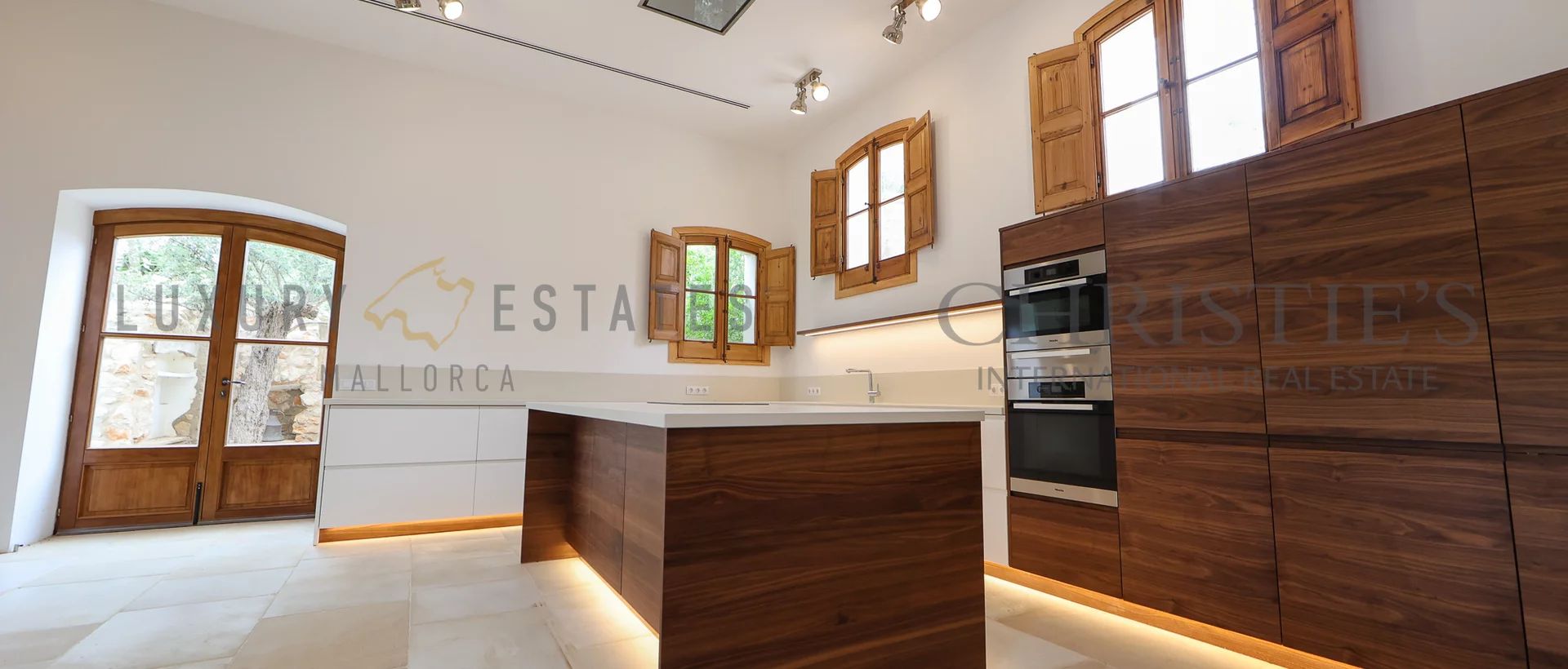 villa mit panoramablick über calviá im suedwesten mallorcas 38