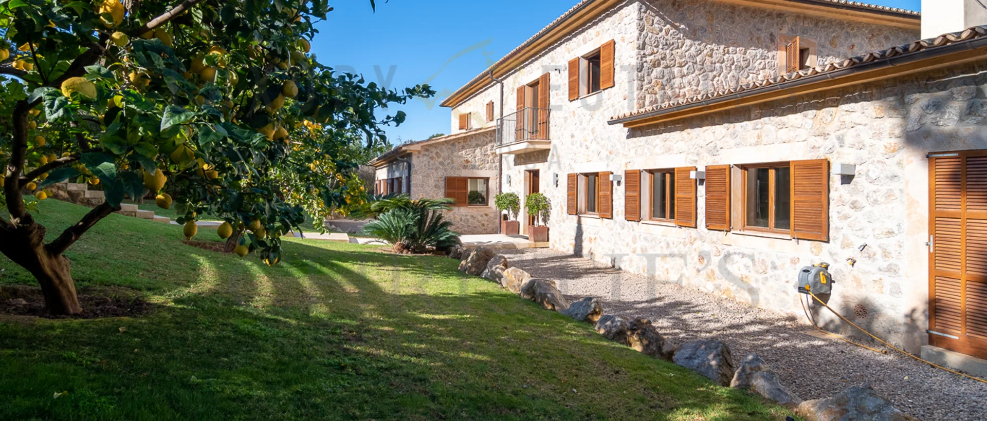 moderne natursteinvilla in santa ponsa_ 2
