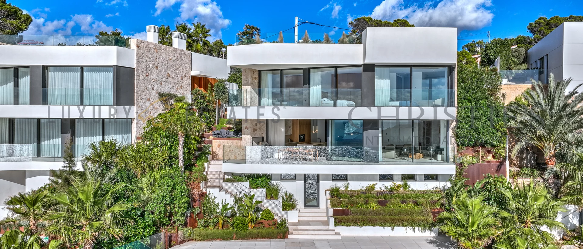 luxus villa in santa ponsa in erster meereslinie in direkter nähe zum port adriano 2