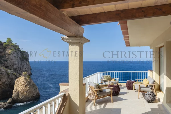 apartamento en santa ponsa en primera línea de mar 1