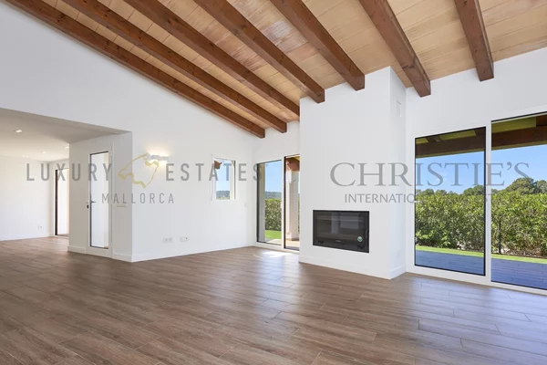 moderna casa adosada en nova santa ponsa con jardín privado y piscina 3