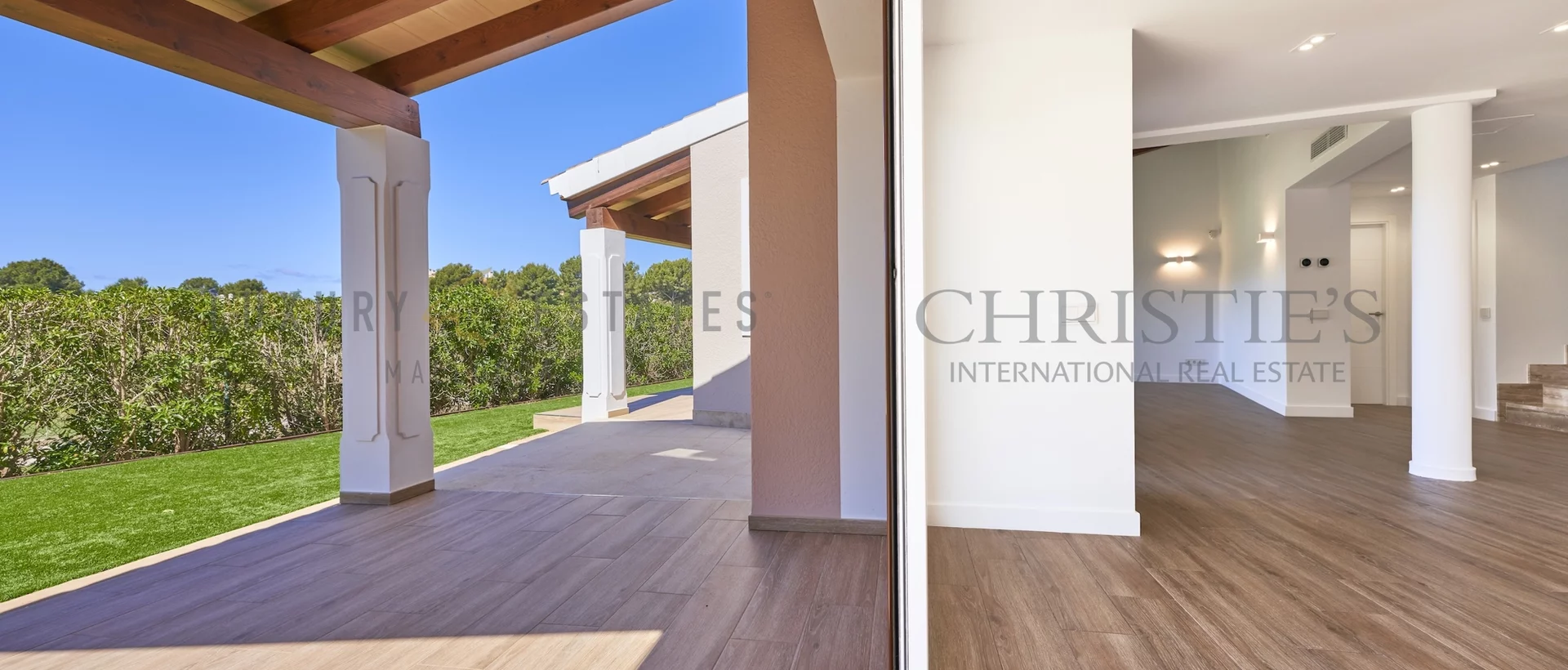 moderna casa adosada en nova santa ponsa con jardín privado y piscina 14