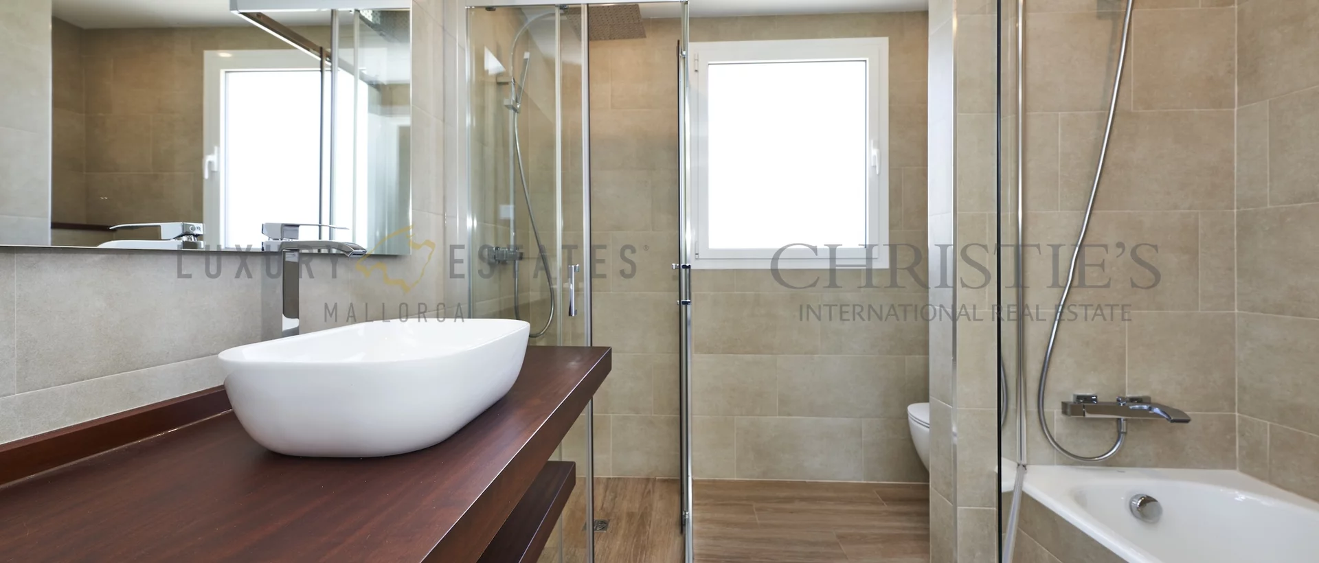 moderna casa adosada en nova santa ponsa con jardín privado y piscina 23