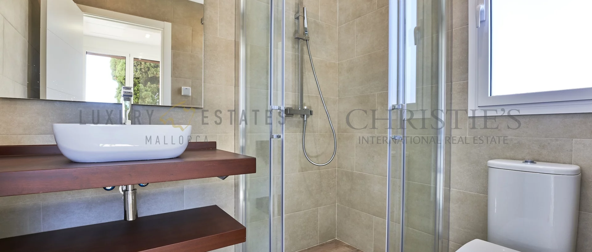 moderna casa adosada en nova santa ponsa con jardín privado y piscina 24