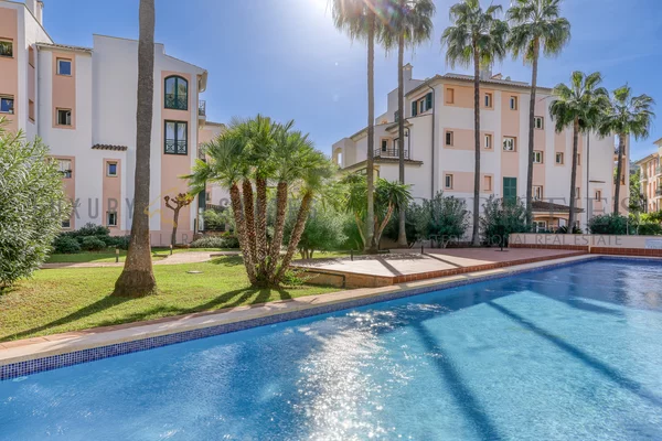 gemeinschafts pool santa ponsa 44