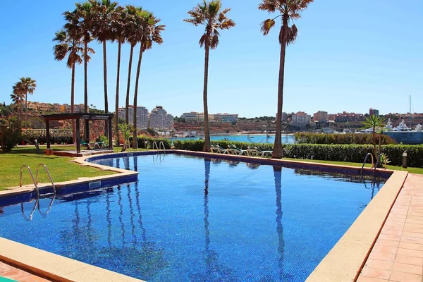 extraordinario apartamento en santa ponsa en un complejo residencial con acceso directo al mar 33