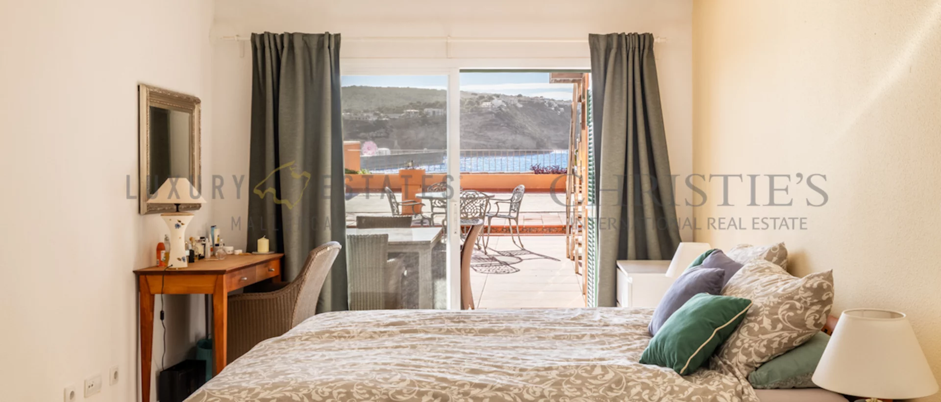 extraordinario apartamento en santa ponsa en un complejo residencial con acceso directo al mar 17