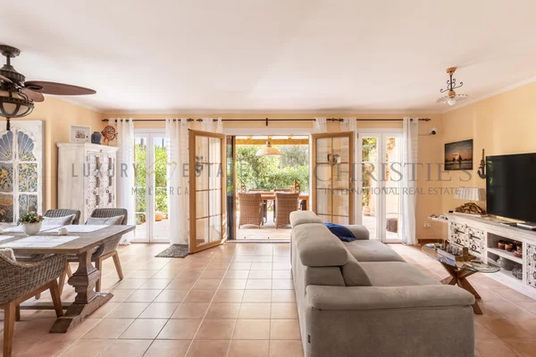 casa adosada de estilo mediterráneo en nova santa ponsa, en una atractiva urbanización residencial 2