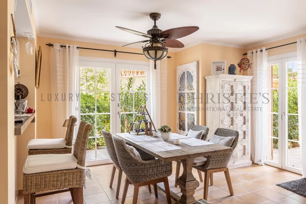 casa adosada de estilo mediterráneo en nova santa ponsa, en una atractiva urbanización residencial 5