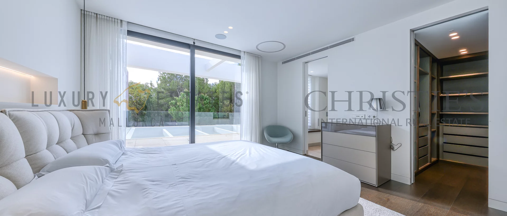 elegante villa de nueva construcción en nova santa ponsa 18