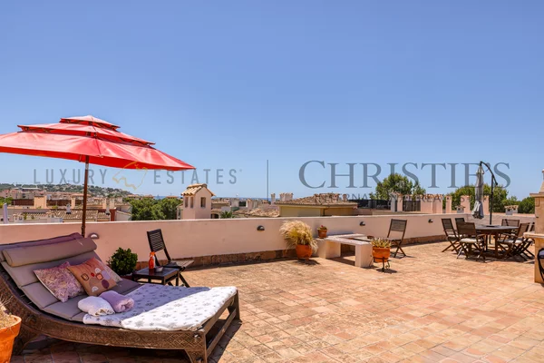 Ático en exclusiva comunidad residencial directamente en el campo de golf de santa ponsa